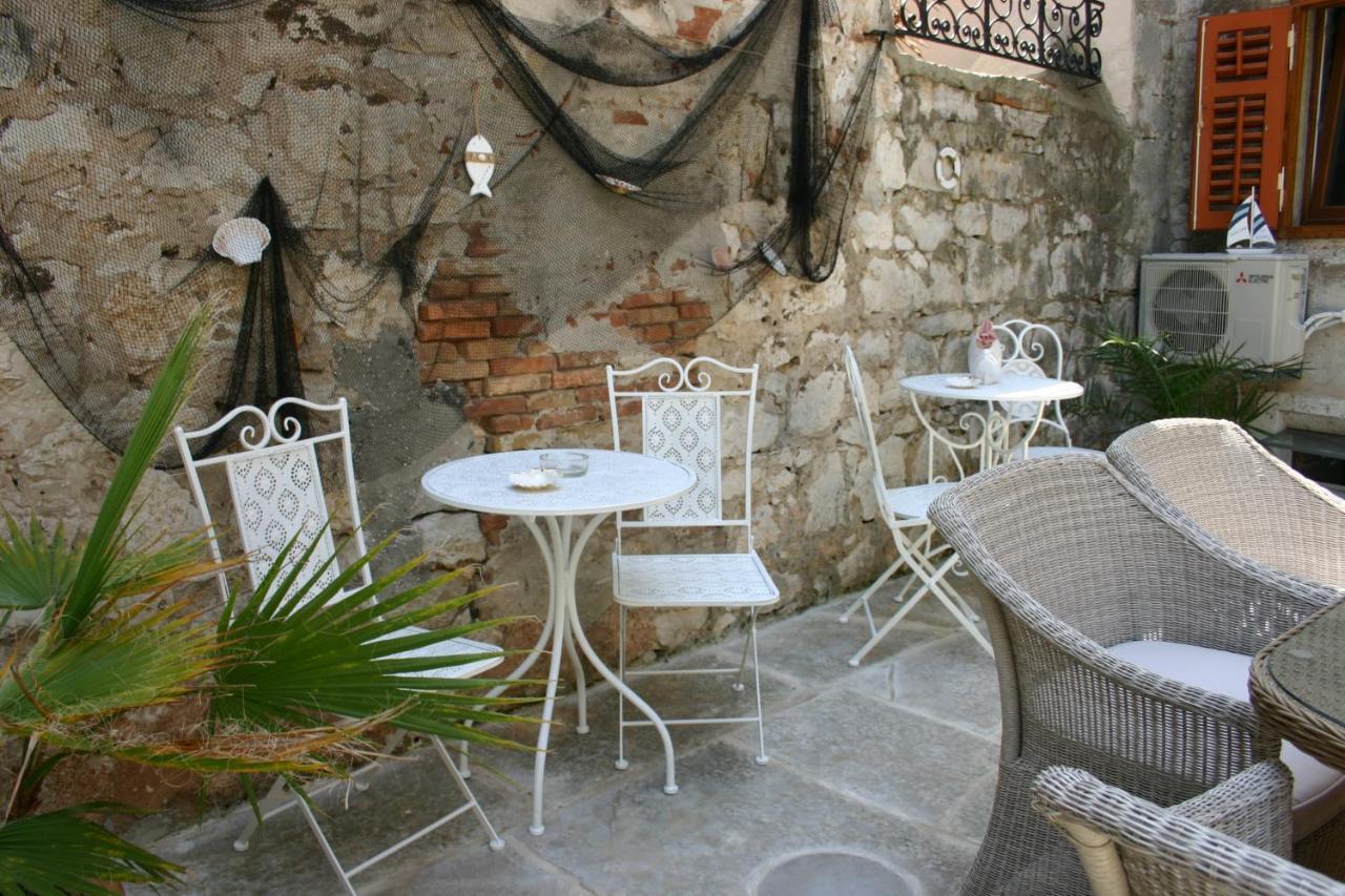 Studio Apartment La Maison De Catherine Rovinj Buitenkant foto