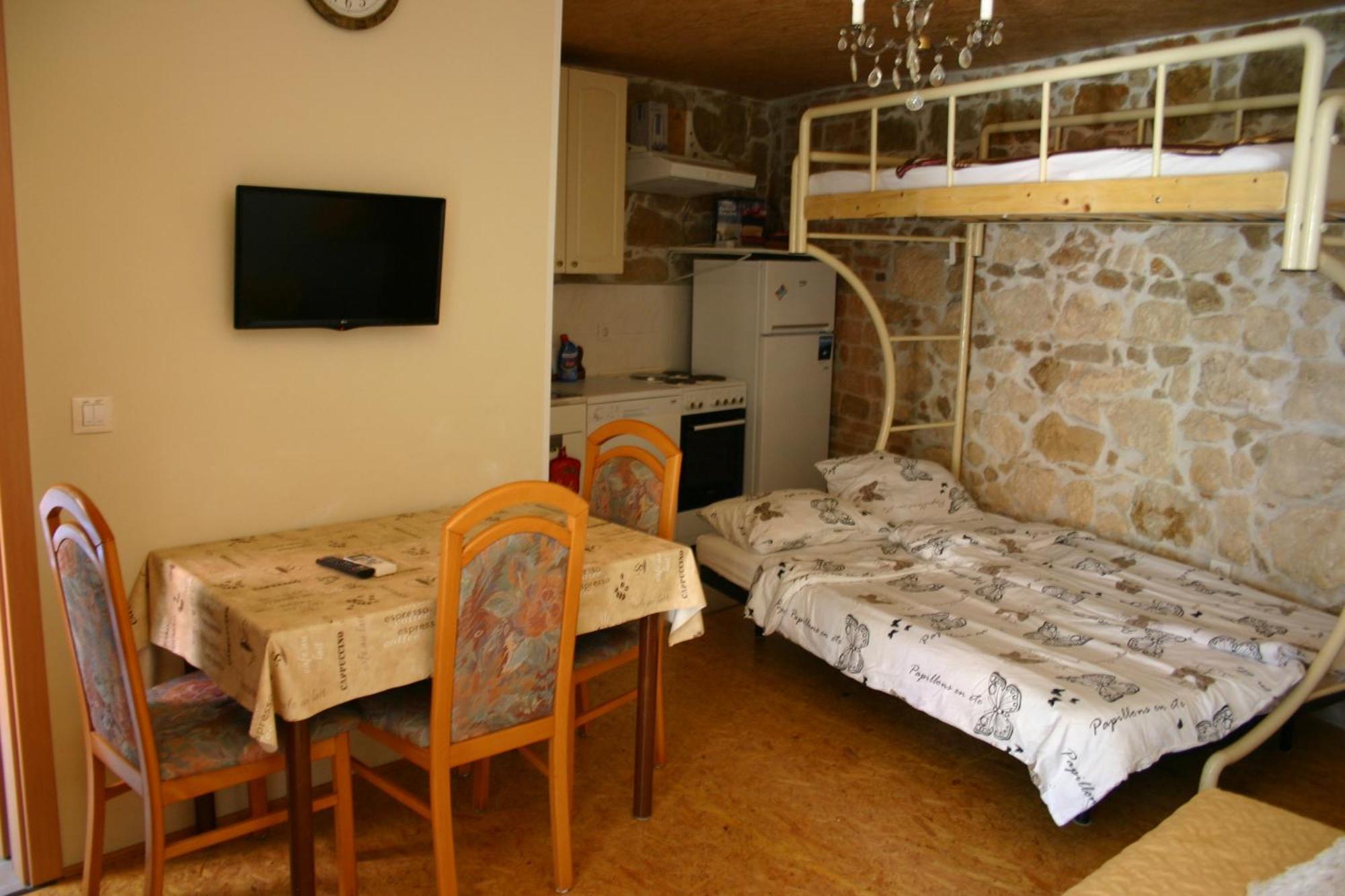 Studio Apartment La Maison De Catherine Rovinj Buitenkant foto